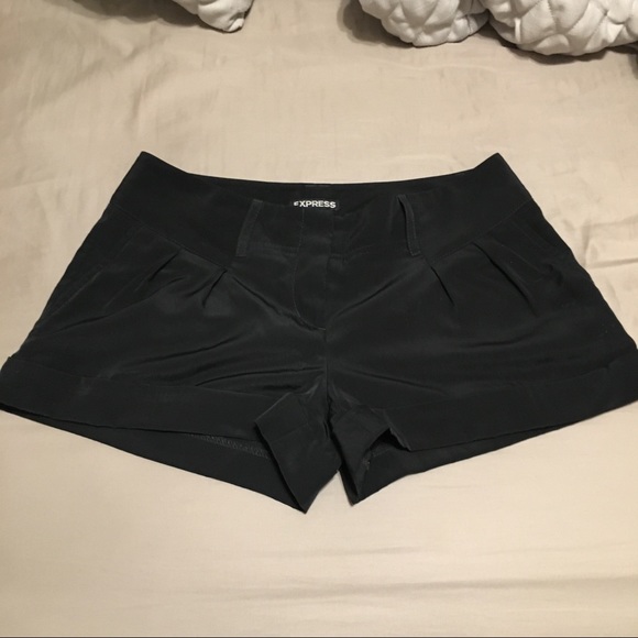 Express Pants - Express Satin Black Shorts • Size 2